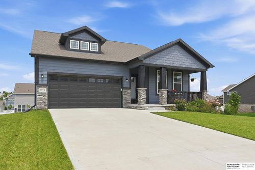 7715 S 184th Ave, Omaha, NE, 68136-6557 | Card Image