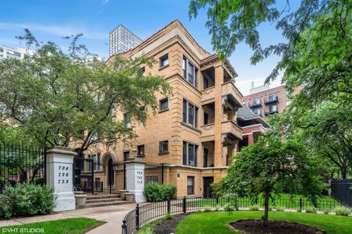 apt-3s-718 W Sheridan Rd, Chicago, IL, 60613-3248 | Card Image