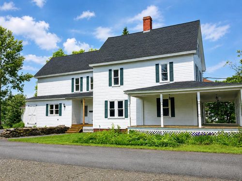27 Pleasant St, Fort Kent, ME, 04743-1240 | Card Image