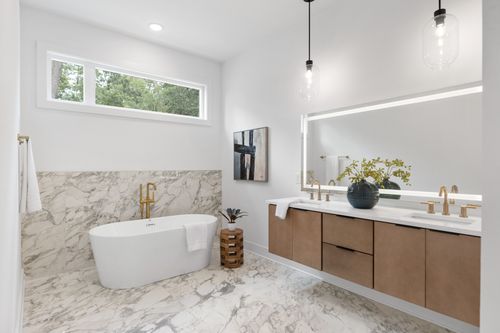 3025 Edwin Cir, Nashville, TN, 37207-5242 | Card Image