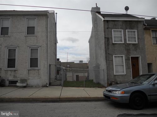 324 E Moore St, NORRISTOWN, PA, 19401-5033 | Card Image