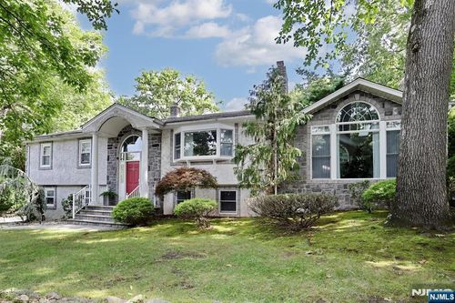 62 Leach Ave, Park Ridge, NJ, 07656-1926 | Card Image
