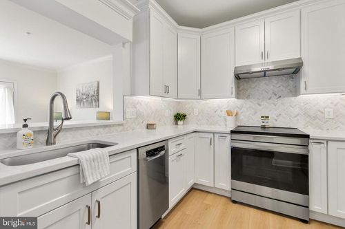 apt-4212-4551 Strutfield Ln, ALEXANDRIA, VA, 22311-4985 | Card Image