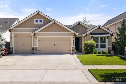 5732 S Wayland Way, Meridian, ID, 83642-4493 | Card Image
