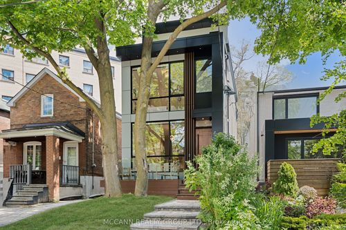311 Wychwood Ave, York, ON, M6C2T6 | Card Image