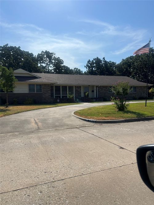 1802 Mockingbird Ln, McAlester, OK, 74501-7313 | Card Image