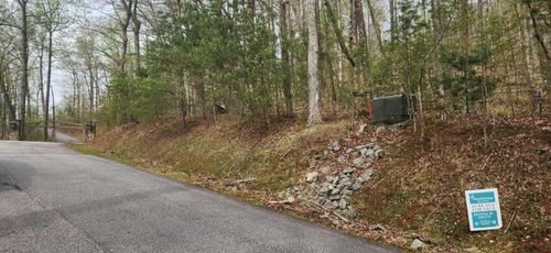 0 Yellow Trillium Ln, Clayton, GA, 30525 | Card Image