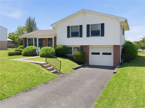 102 Terrence Dr, Manor, PA, 15665-9707 | Card Image