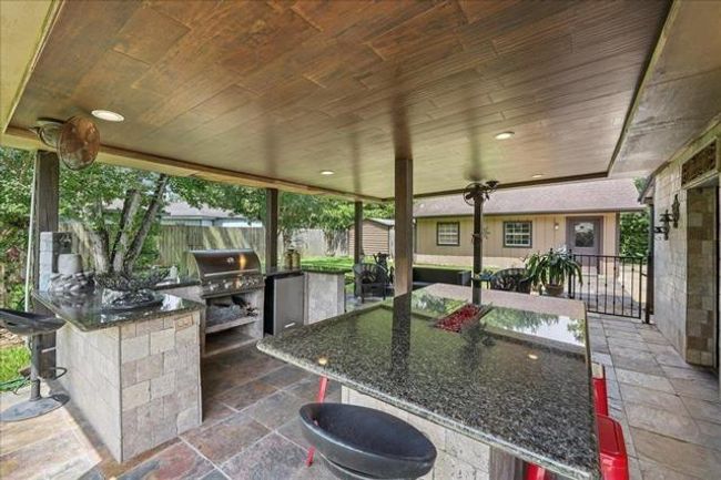 3231 Charles Ave, House other with 3 bedrooms, 2 bathrooms and 2 parking in Groves TX | Image 25