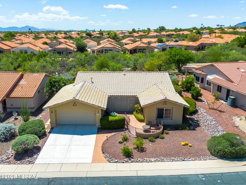 2260 E Ruellia Dr, Oro Valley, AZ, 85755-7195 | Card Image