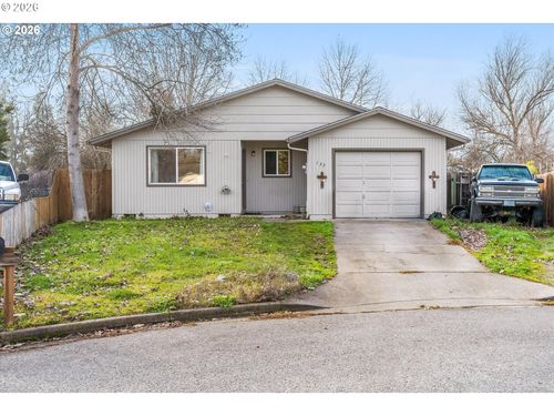 133 Edith Cir, Eagle Point, OR, 97524-9515 | Card Image