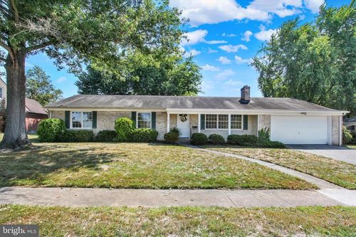 974 Fairview Ave, GETTYSBURG, PA, 17325-2905 | Card Image