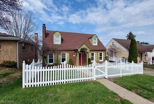 319 Westwood Dr, Steubenville, OH, 43953-3644 | Card Image