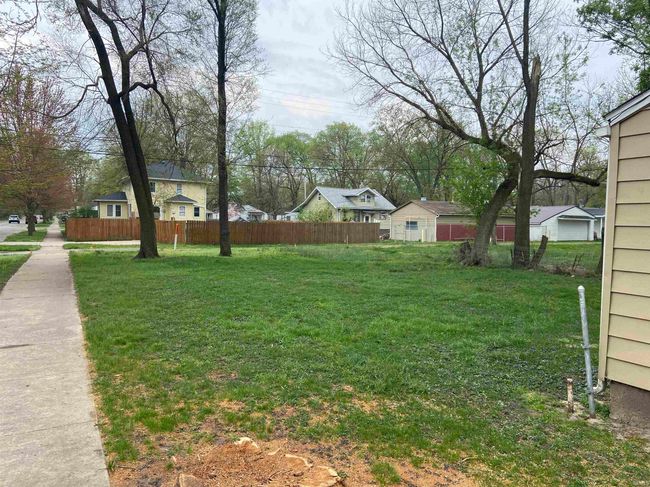 1004 Beale St, House other with 3 bedrooms, 1 bathrooms and null parking in South Bend IN | Image 6