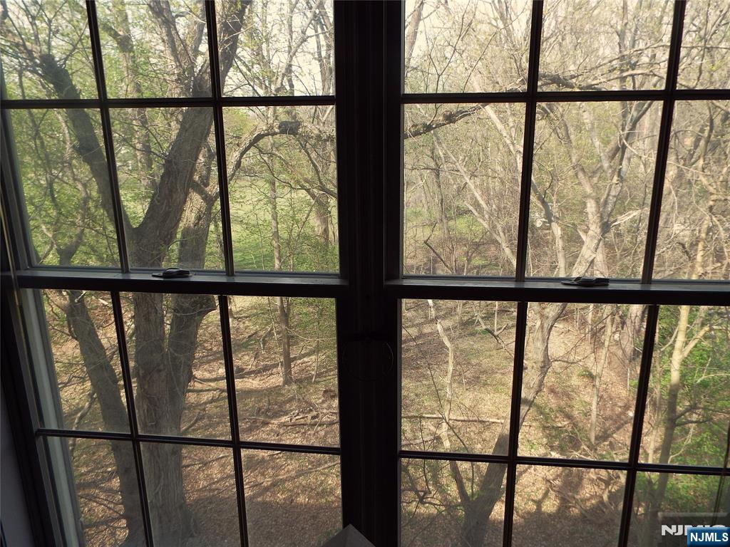 Residential in Paramus 4
