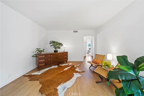311 Cherry, Long Beach, CA, 90802 | Card Image
