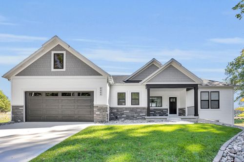 12-9444 Stonebridge Dr, Canadian Lakes, MI, 49346-8341 | Card Image