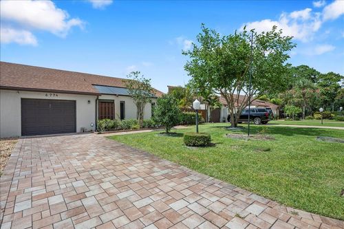 6774 Wheaton Ln, Lake Worth, FL, 33467-1410 | Card Image