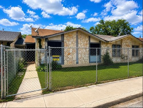 8013 Chipping, San Antonio, TX, 78239-3309 | Card Image
