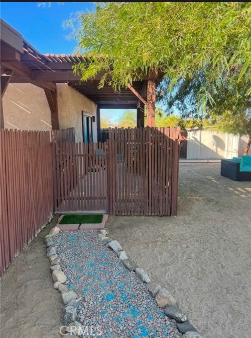 6655 Split Rock Ave, Twentynine Palms, CA, 92277 | Card Image