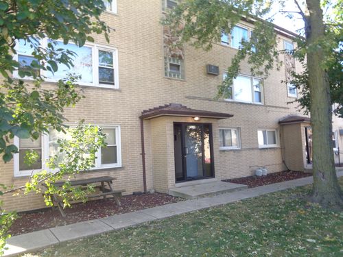 apt-2c-7650 S Harlem Ave, Bridgeview, IL, 60455-8125 | Card Image