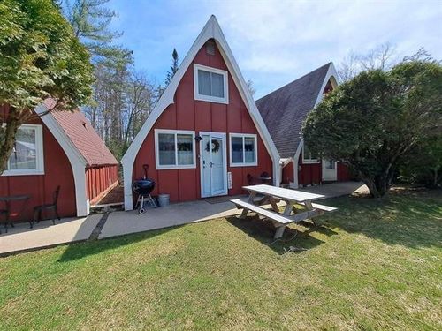 9-25 Red Sleigh Rd, Campton, NH, 03223-4709 | Card Image