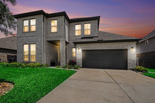 9214 Secretariat Ln, Mont Belvieu, TX, 77523-7628 | Card Image