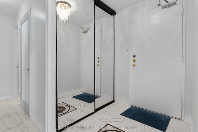1603 - 1081 Ambleside Drive, Condo with 2 bedrooms, 1 bathrooms and null parking in Woodroffe ON | Image 4