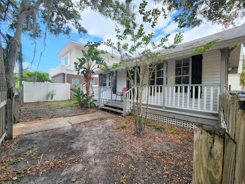 1825 Hawkins Ct, Sarasota, FL, 34236-6909 | Card Image