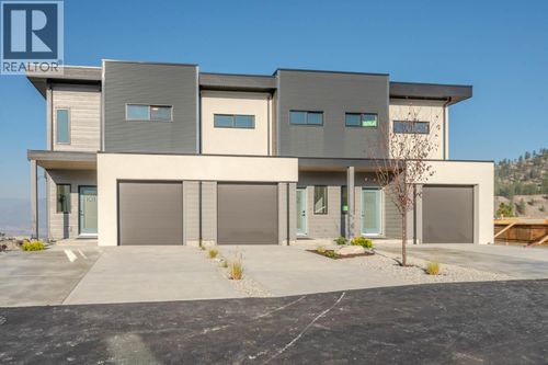 107-158 Deer Pl, Penticton, BC, V2A0J7 | Card Image
