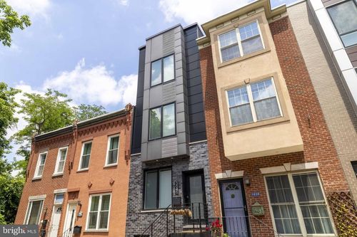 3041 Harper St, PHILADELPHIA, PA, 19130-1125 | Card Image