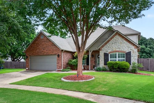 4509 W Greeley St, Broken Arrow, OK, 74012-8668 | Card Image