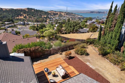 147 Rolph Park Drive, Crockett, CA, 94525 | Card Image