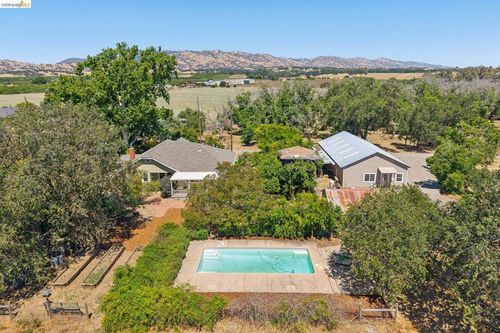 30900 The Horseshoe, Winters, CA, 95694-9025 | Card Image