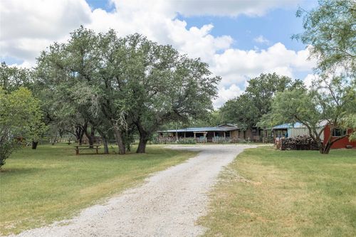 601 Country Oaks Ln, Brownwood, TX, 76801-0749 | Card Image