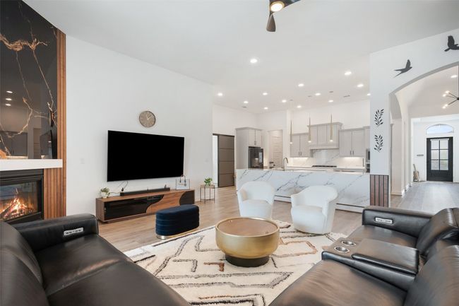 912 Rabbit Brush Rd, House other with 4 bedrooms, 4 bathrooms and null parking in Leander TX | Image 9