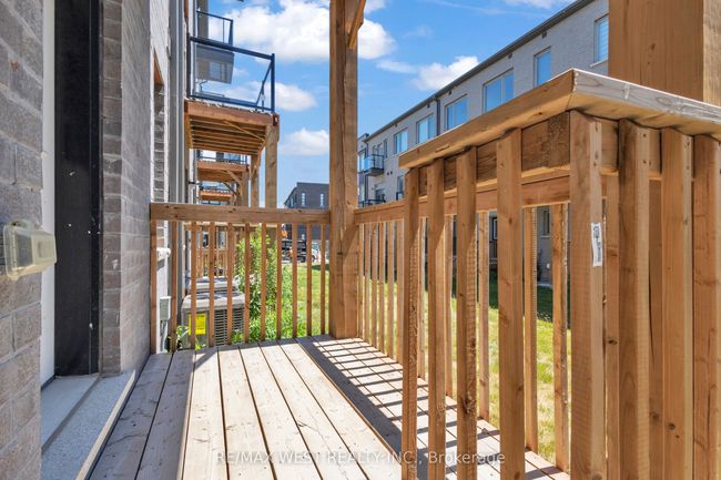 15 Quilico Rd, House attached with 5 bedrooms, 3 bathrooms and 1 parking in Vaughan ON | Image 8