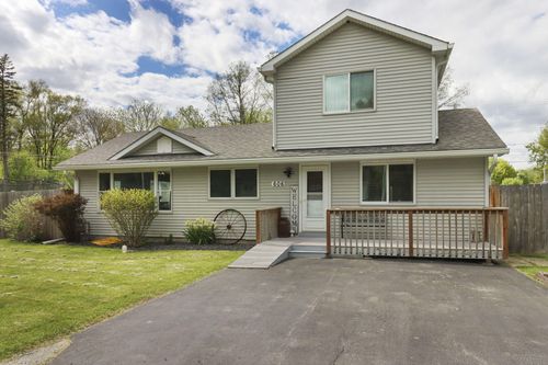 606 Gatewood Dr, Twin Lakes, WI, 53181-9356 | Card Image