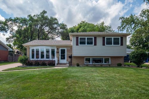 808 S Deborah Ln, Mount Prospect, IL, 60056-4011 | Card Image