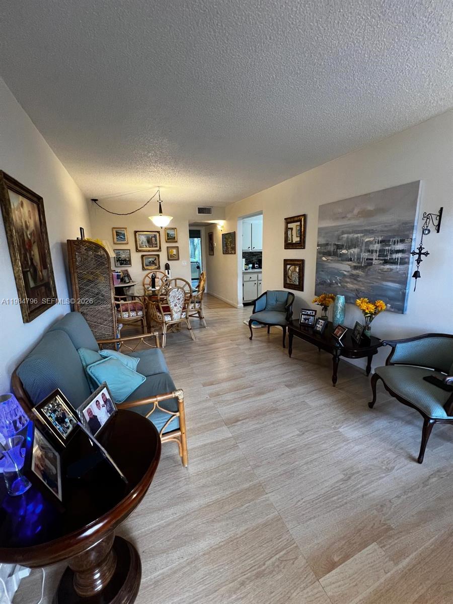 Residential Lease in Pembroke Pines 2