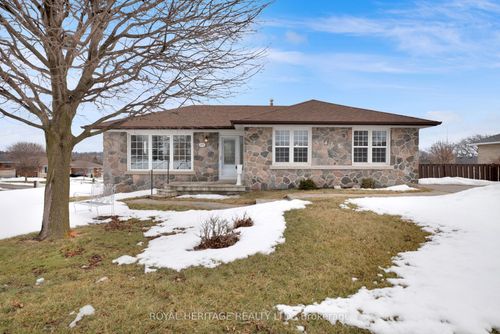 465 Milton St, Oshawa, ON, L1H6S4 | Card Image