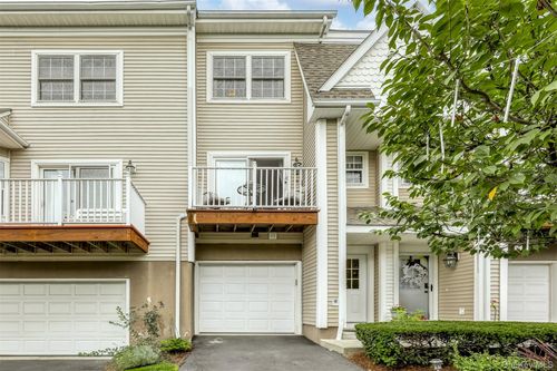 20 Crystal Hill Dr, Pomona, NY, 10970-2603 | Card Image
