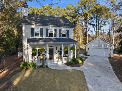 22 River Dr, Beaufort, SC, 29907-2587 | Card Image