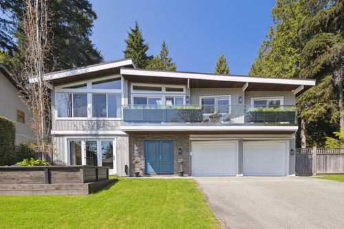 4445 Stone Crt, West Vancouver, BC, V7W2V4 | Card Image