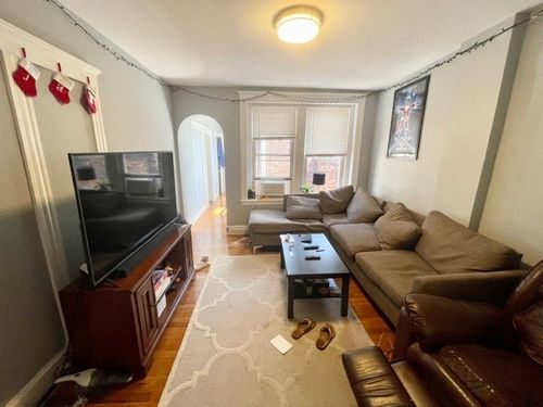 4-109 Salem, Boston, MA, 02113 | Card Image