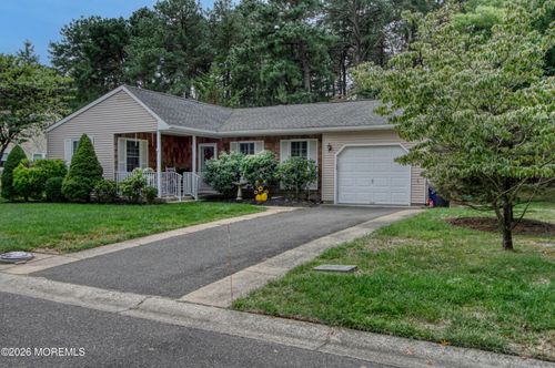 52-10 Milford Ave, Whiting, NJ, 08759-2065 | Card Image