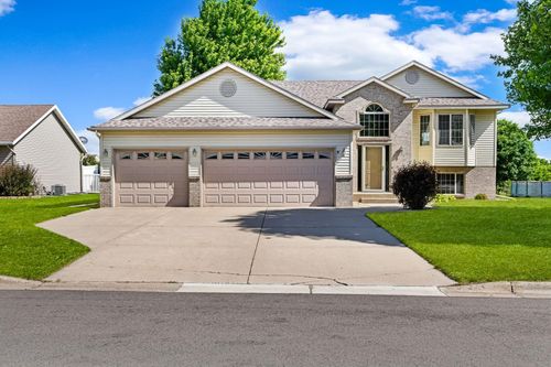 1154 Garden Brook Dr, Sauk Rapids, MN, 56379-9701 | Card Image