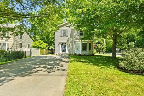 2 Lafayette Dr, Bristol, RI, 02809-5006 | Card Image