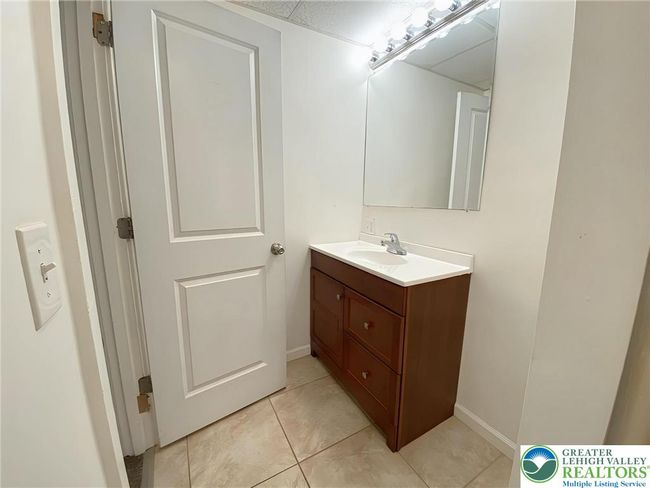 2ND - 429 E 4 Th St, Condo with 2 bedrooms, 1 bathrooms and null parking in BETHLEHEM PA | Image 12