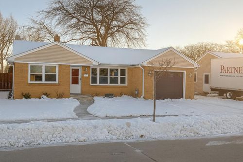 1621 Mead Ave, Sheboygan, WI, 53081-6257 | Card Image